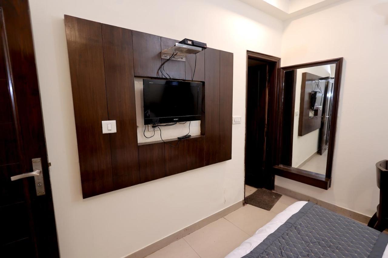Hotel Gaylord International - ניו דלהי מראה חיצוני תמונה
